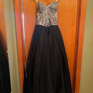 Mac Duggal Gold Satin prom Gown